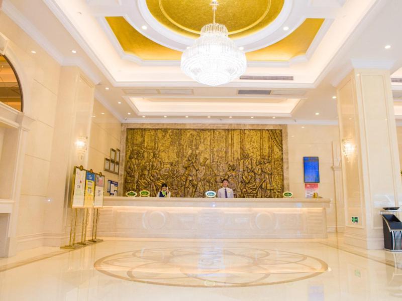 Vienna Classic Hotel Qingyuan Taihe Ancient Cave Scenic Area Exterior photo