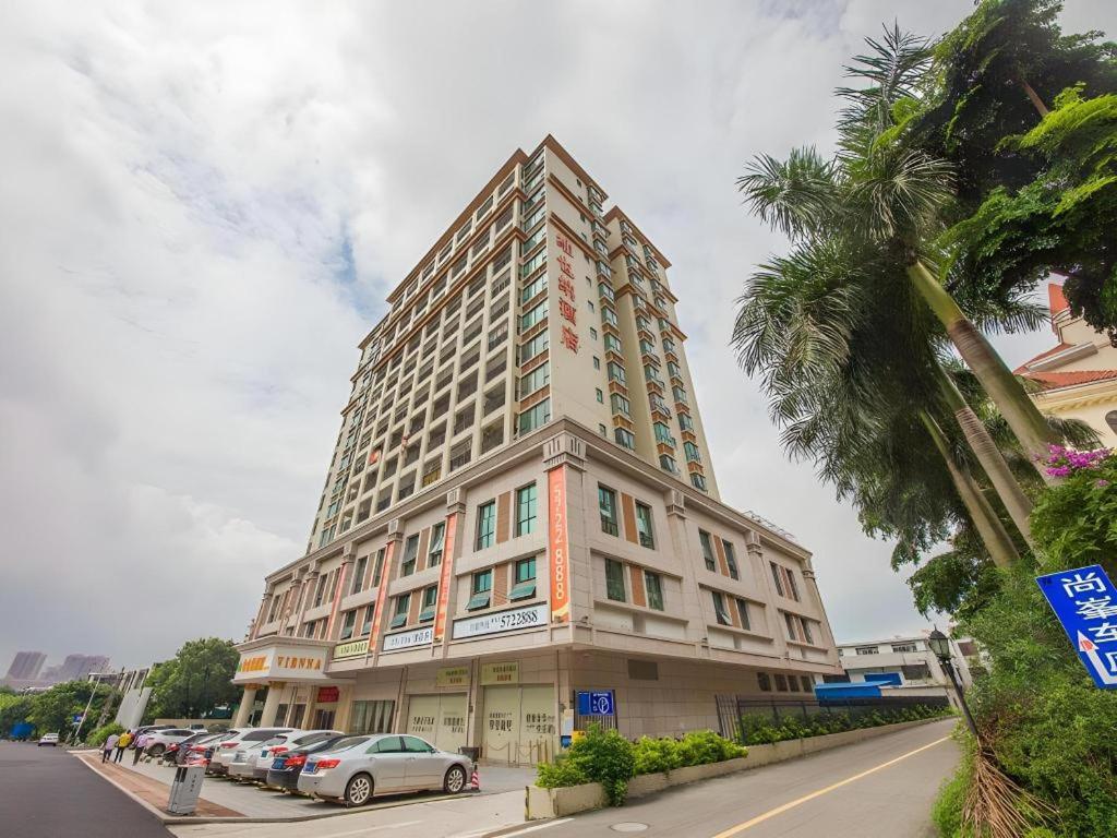 Vienna Classic Hotel Qingyuan Taihe Ancient Cave Scenic Area Exterior photo