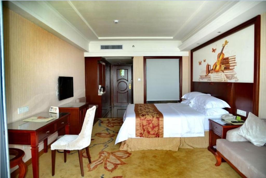 Vienna Classic Hotel Qingyuan Taihe Ancient Cave Scenic Area Exterior photo
